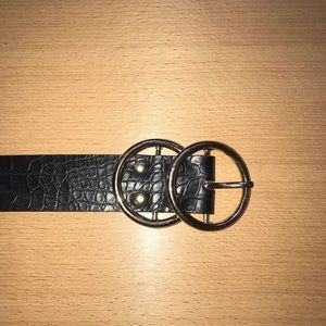 Snake skin, gold double o belt;))